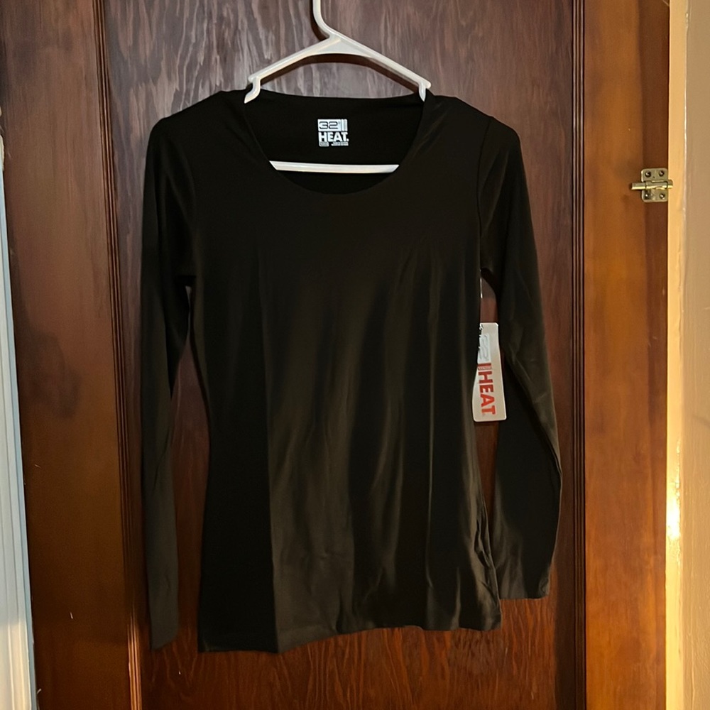 32. Heat and cold long sleeve shirts